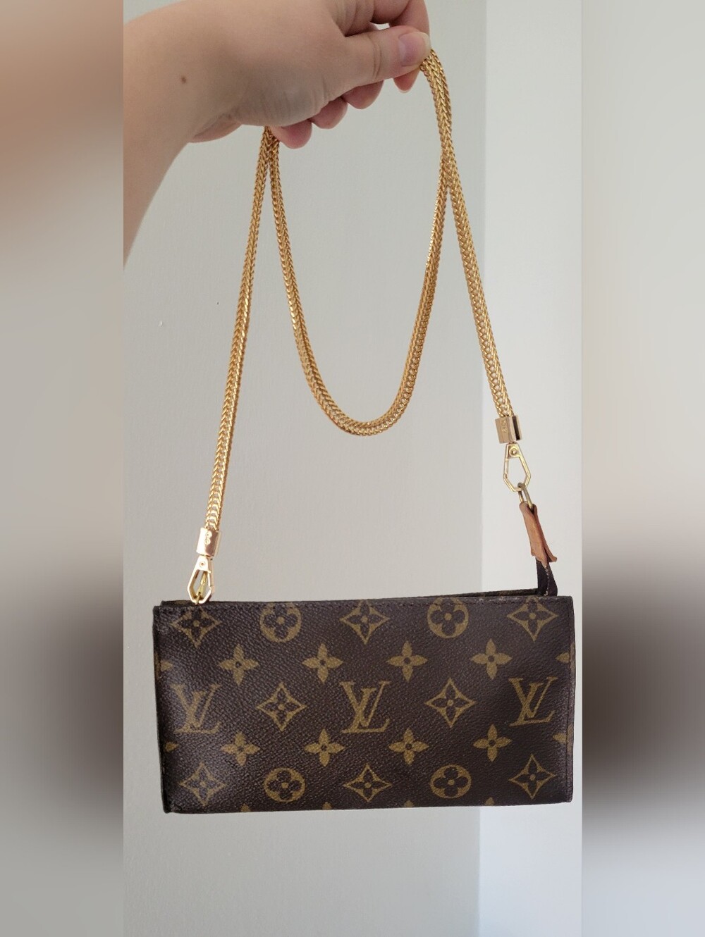 100% Authentic Louis Vuitton Pouch ,serial number :SD0998 - Picture 3 of 11